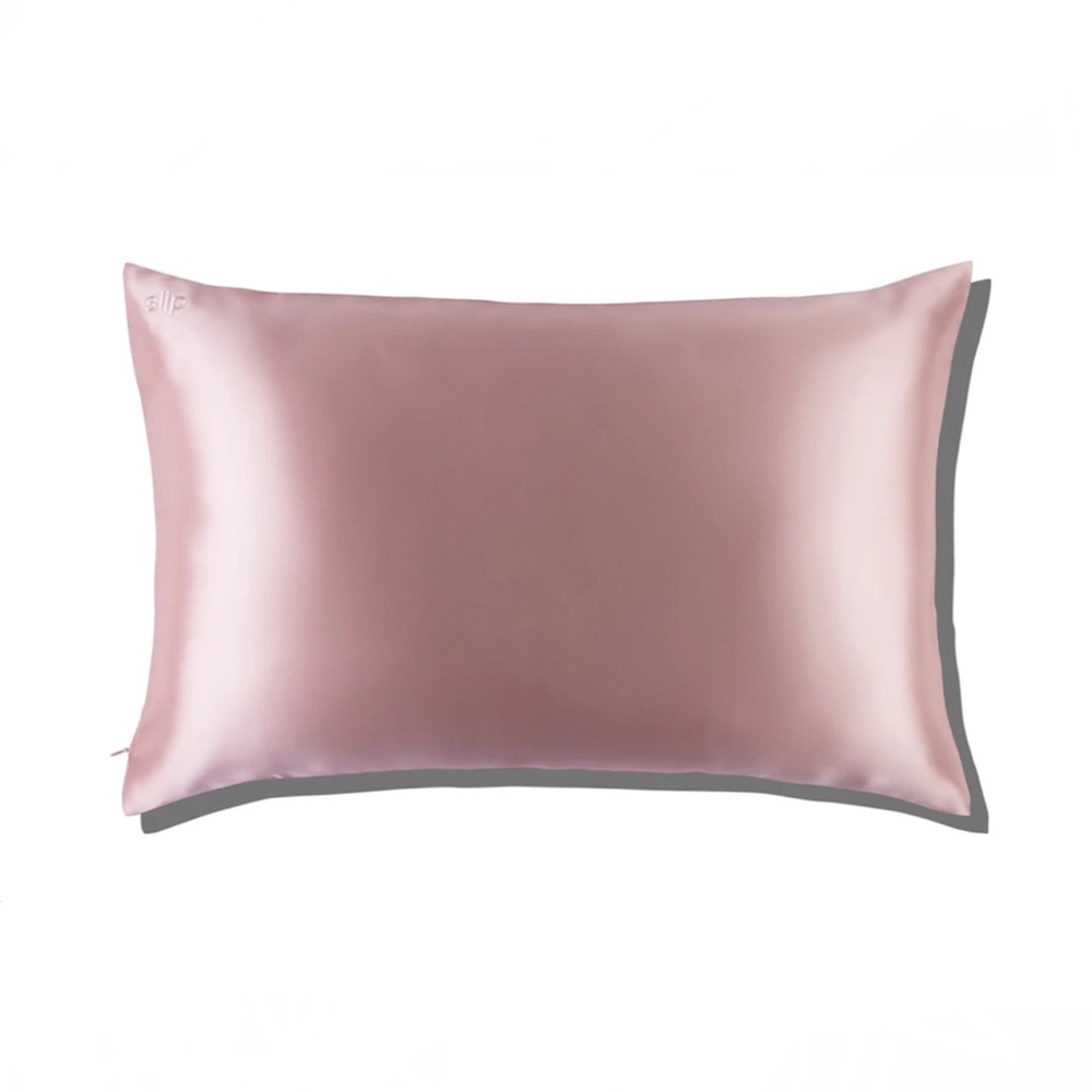 SLIP PINK QUEEN ZIPPERED PILLOWCASE brand new and unopened in original packaging